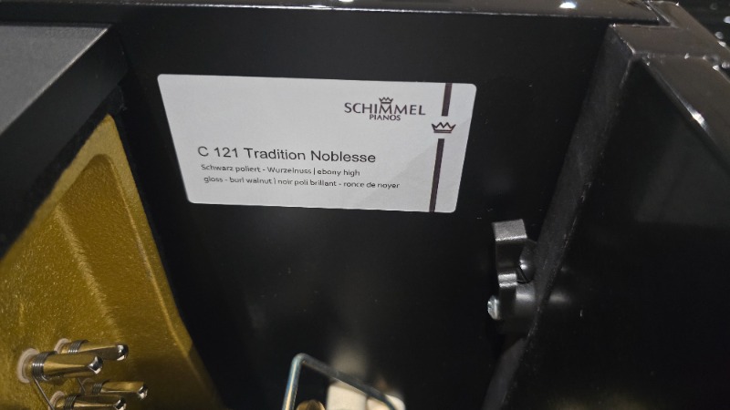 Additional image for Schimmel C121TN