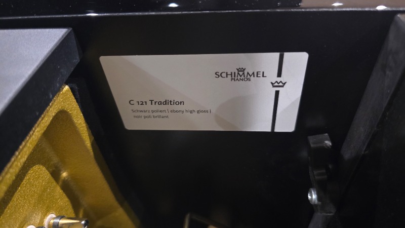 Additional image for Schimmel C121T